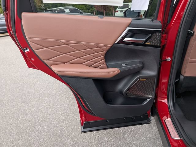 New 2026 Mitsubishi Outlander SEL FWD image 25