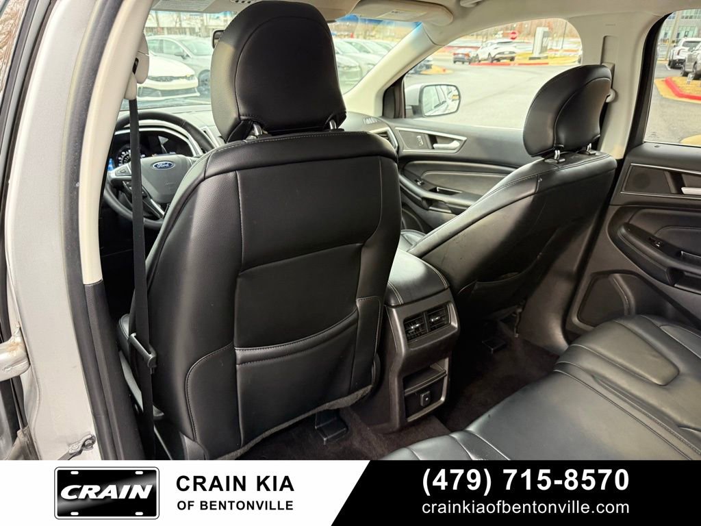 Used 2017 Ford Edge Titanium FWD image 24