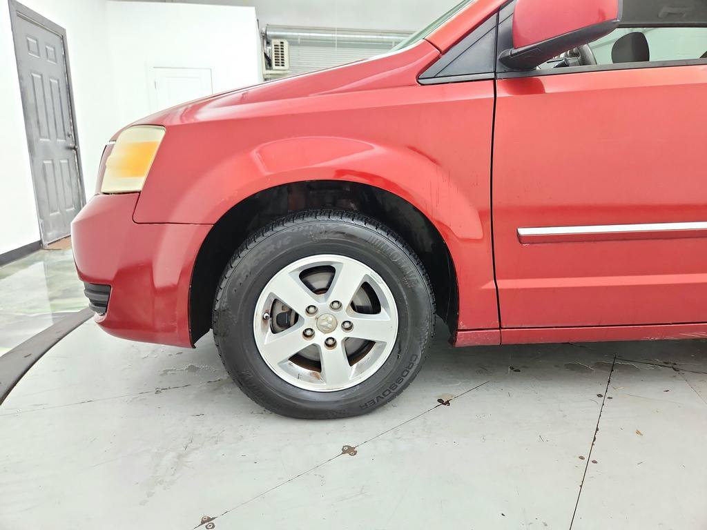 Used 2009 Dodge Grand Caravan SXT FWD image 27