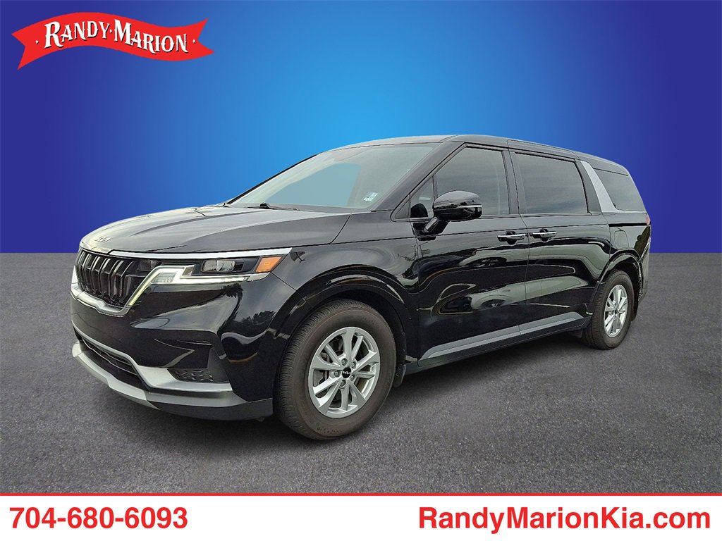 Used 2023 Kia Carnival LX