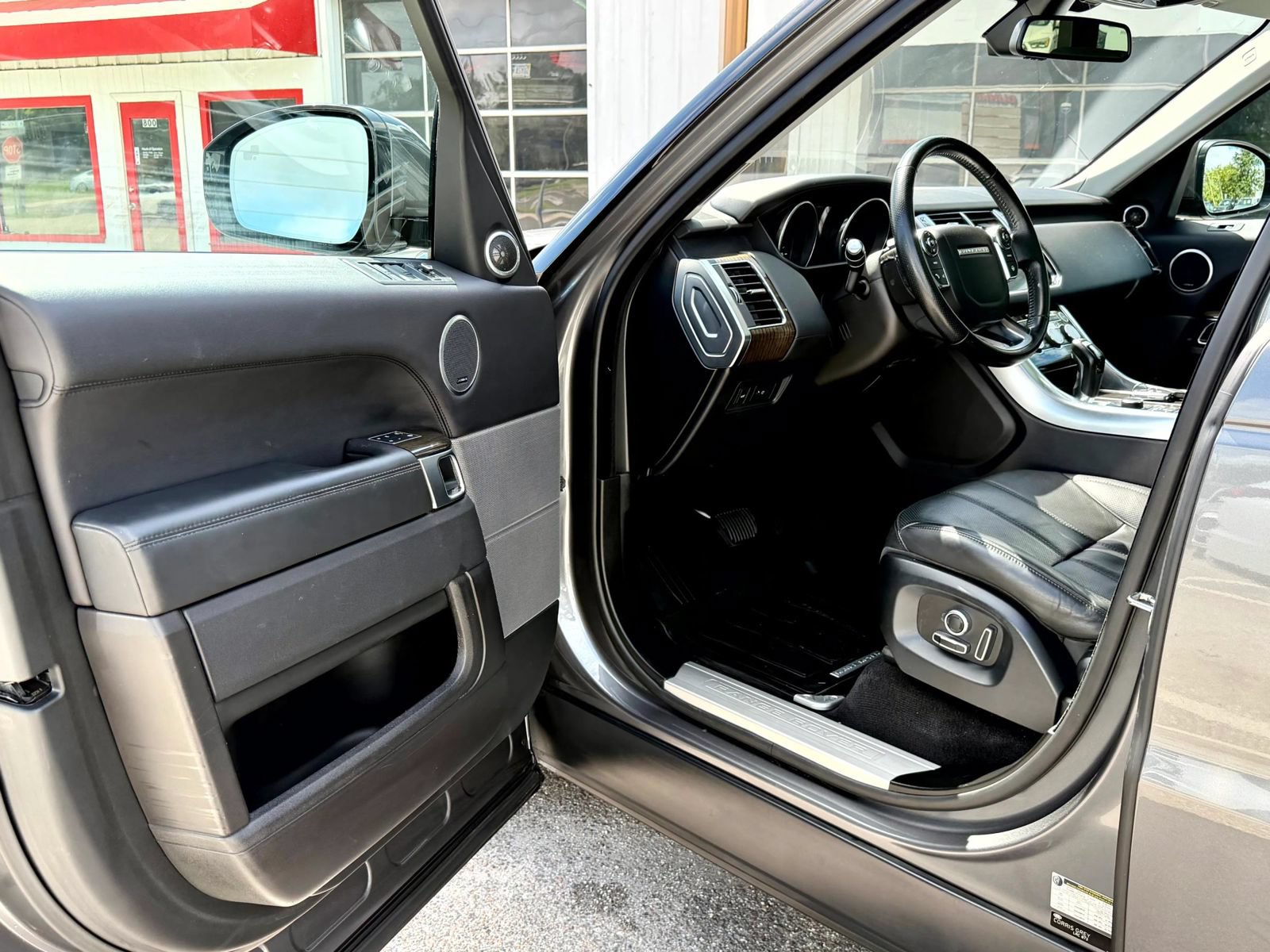 Used 2016 Land Rover Range Rover Sport HSE AWD/4WD image 8