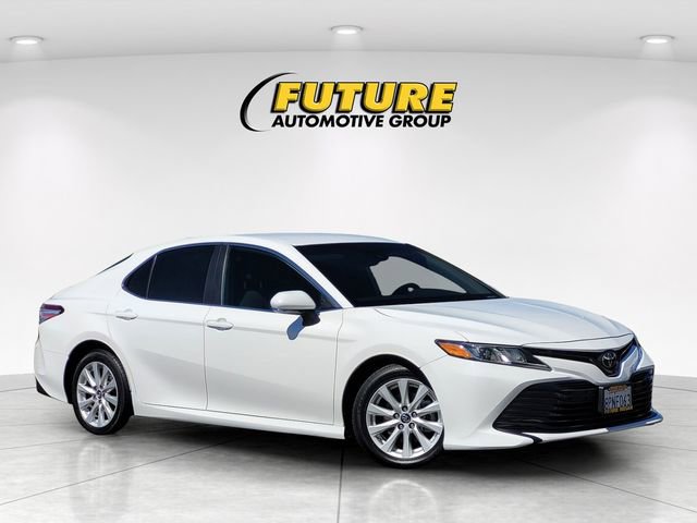 Used 2019 Toyota Camry LE w/ Convenience Package video 1
