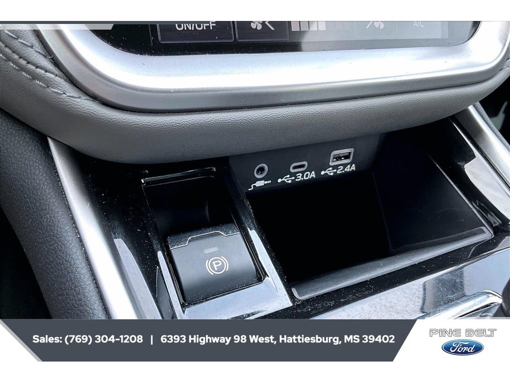 Used 2023 Subaru Outback Premium AWD/4WD image 24