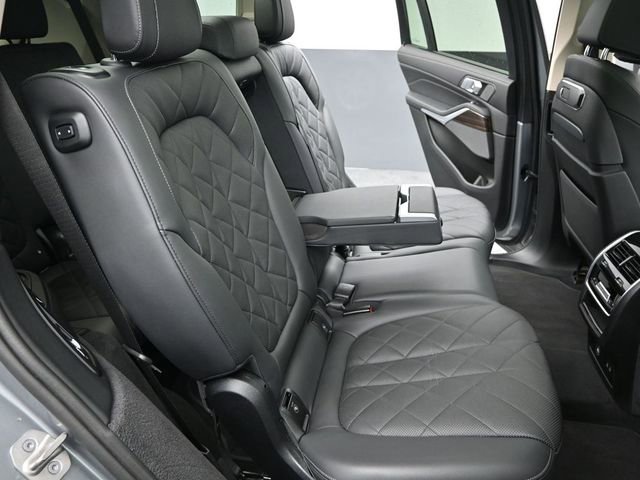 Used 2024 BMW X7 xDrive40i image 22