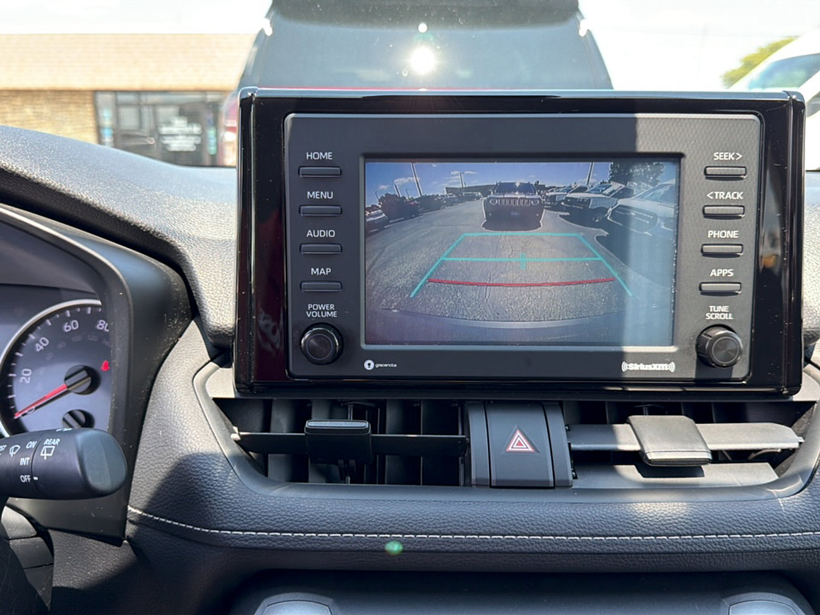 Used 2020 Toyota RAV4 LE AWD/4WD image 21