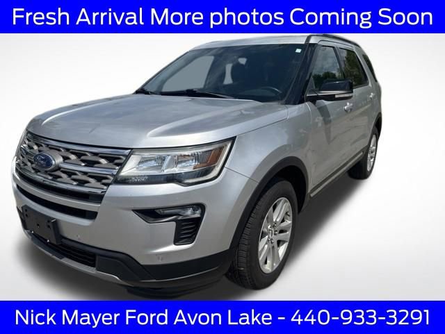 Used 2018 Ford Explorer XLT w/ Equipment Group 202A AWD/4WD image 8