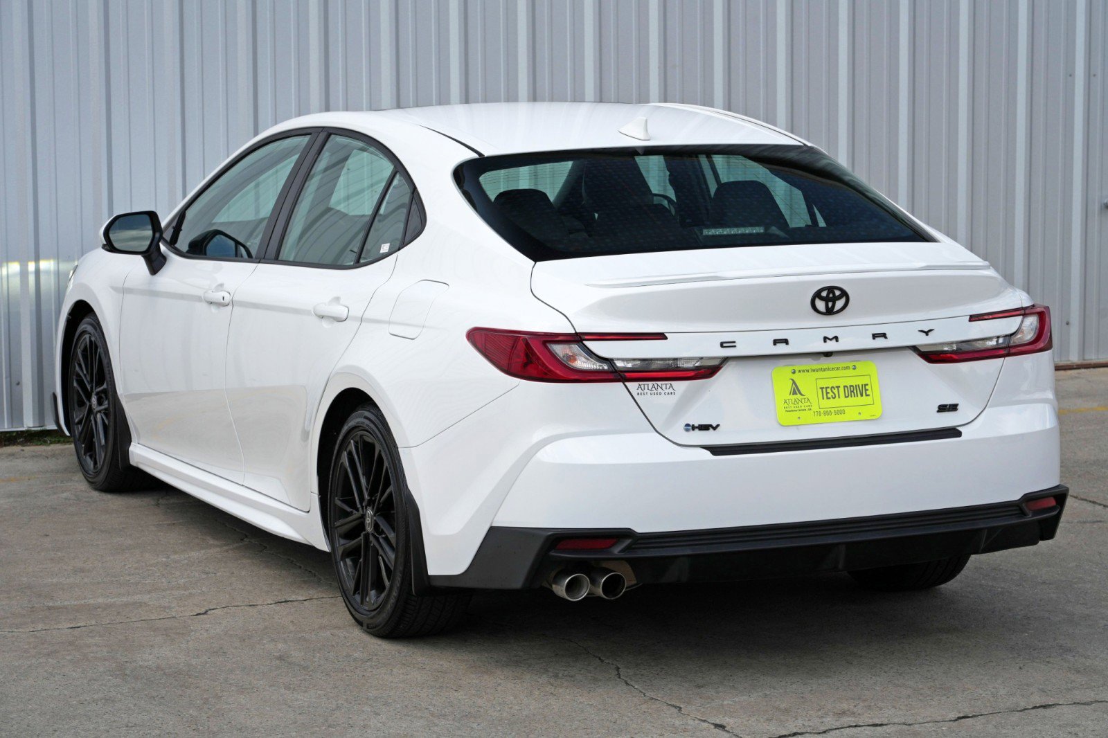 Used 2025 Toyota Camry SE image 49