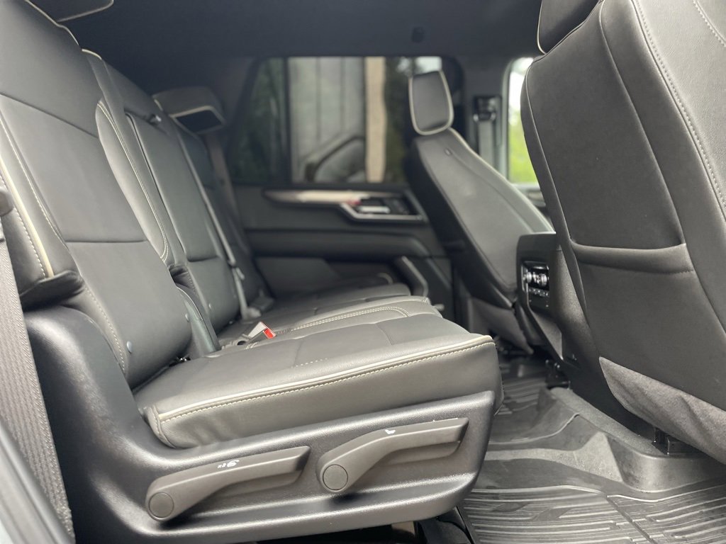 Used 2025 GMC Yukon Elevation image 20
