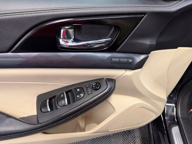 Used 2023 Nissan Maxima Platinum FWD image 12