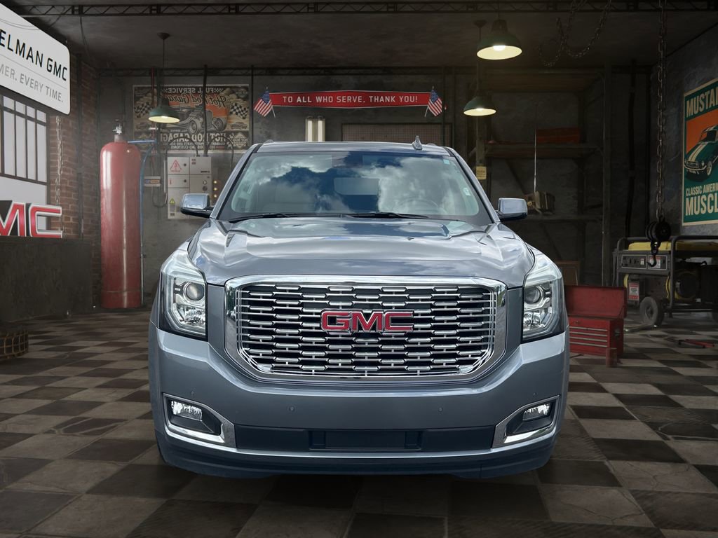 Certified 2020 GMC Yukon Denali w/ Denali Premium Package AWD/4WD image 2