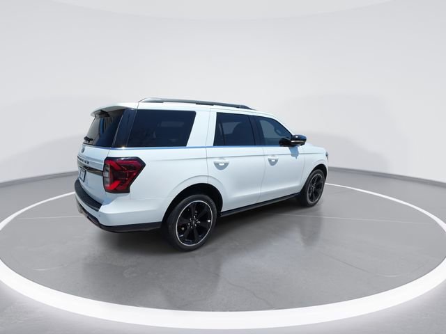 Used 2022 Ford Expedition Limited AWD/4WD image 8
