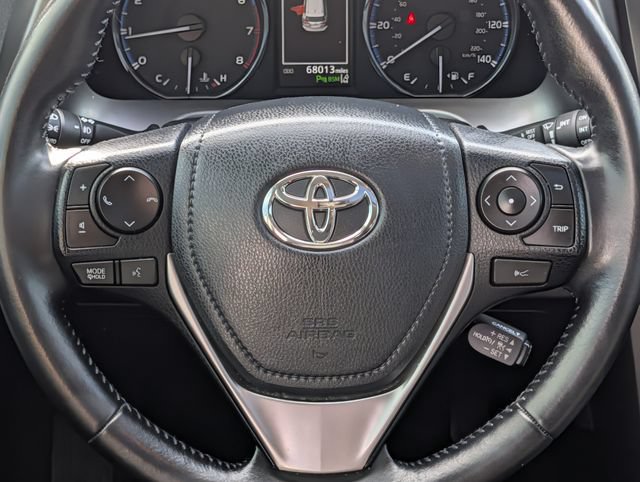 Used 2016 Toyota RAV4 XLE w/ Convenience Package FWD image 12