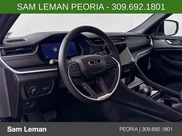 New 2025 Jeep Grand Cherokee Laredo image 9