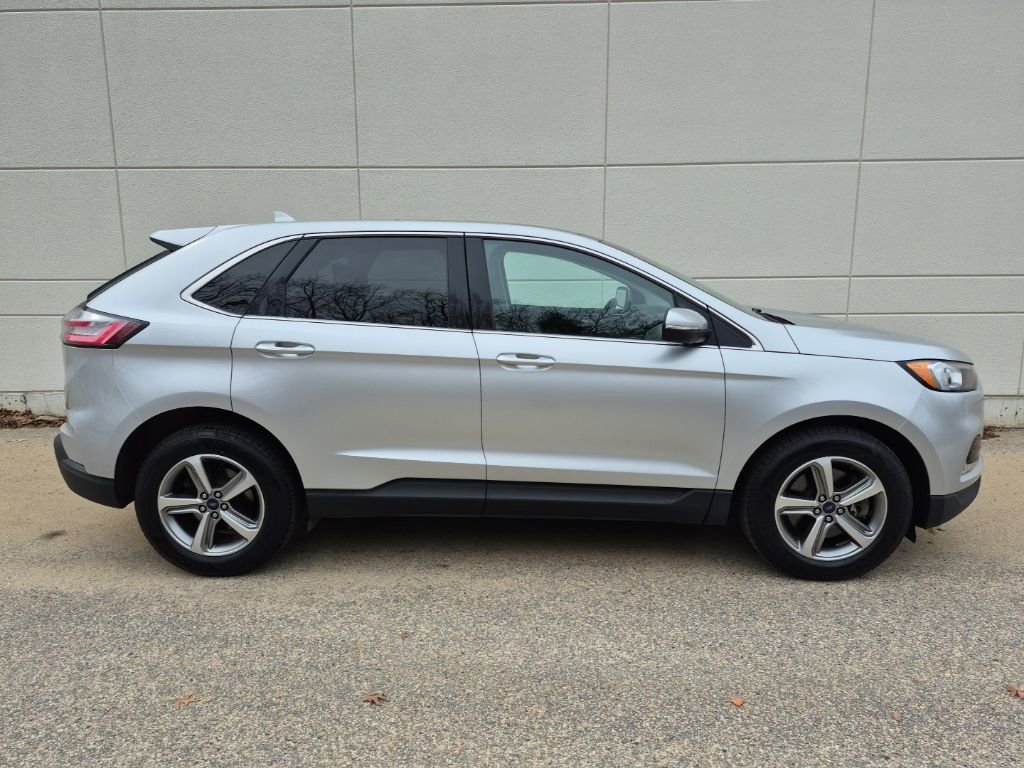 Certified 2019 Ford Edge SEL w/ Equipment Group 201A image 3
