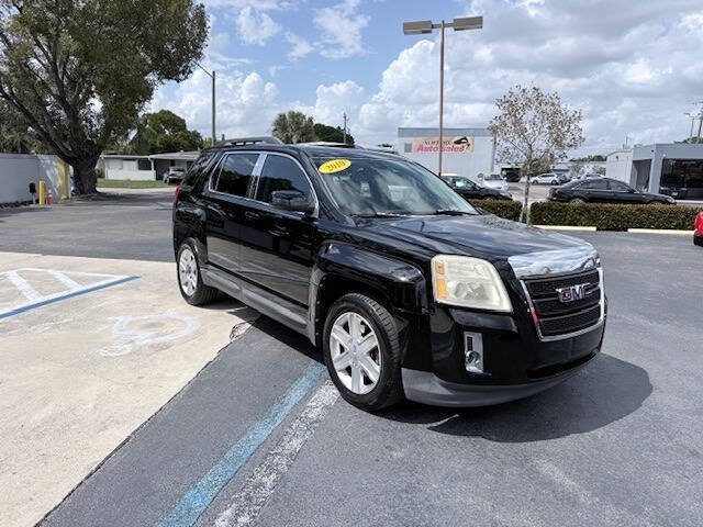 Used 2010 GMC Terrain SLT FWD image 2