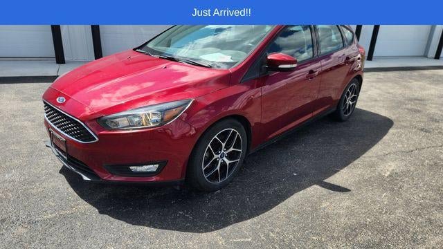 Used 2017 Ford Focus SEL w/ Cold Weather Package FWD image 4