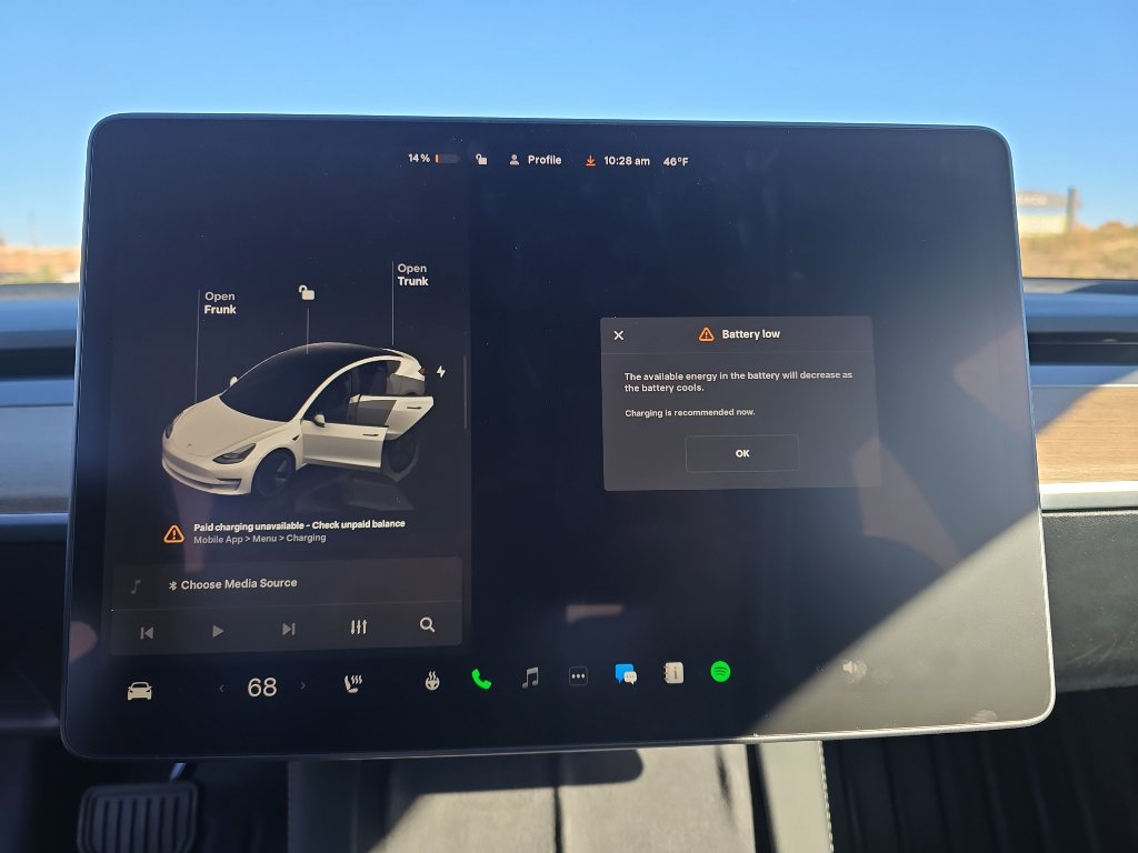 Used 2023 Tesla Model 3 Standard Range image 19
