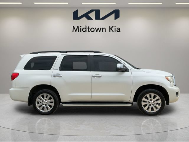 Used 2016 Toyota Sequoia Platinum RWD image 2