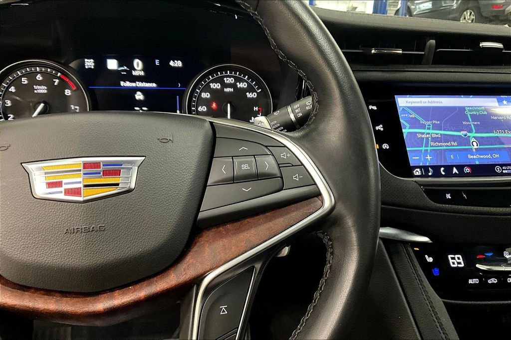Certified 2025 Cadillac XT5 Sportv w/ Technology Package image 12