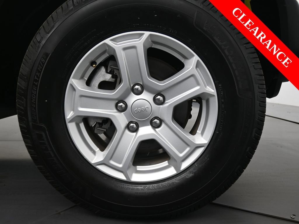 Used 2023 Jeep Wrangler Sport S image 11