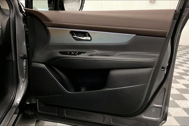 Used 2025 Nissan Murano Platinum w/ Cargo Package AWD/4WD image 22