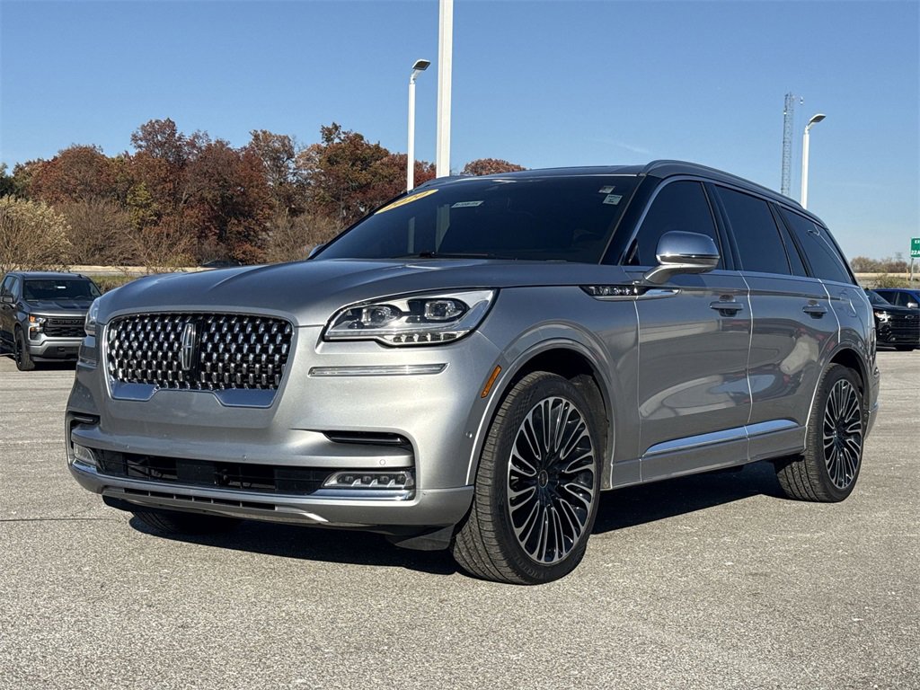 Used 2020 Lincoln Aviator Black Label w/ Class IV Trailer Tow Package image 4