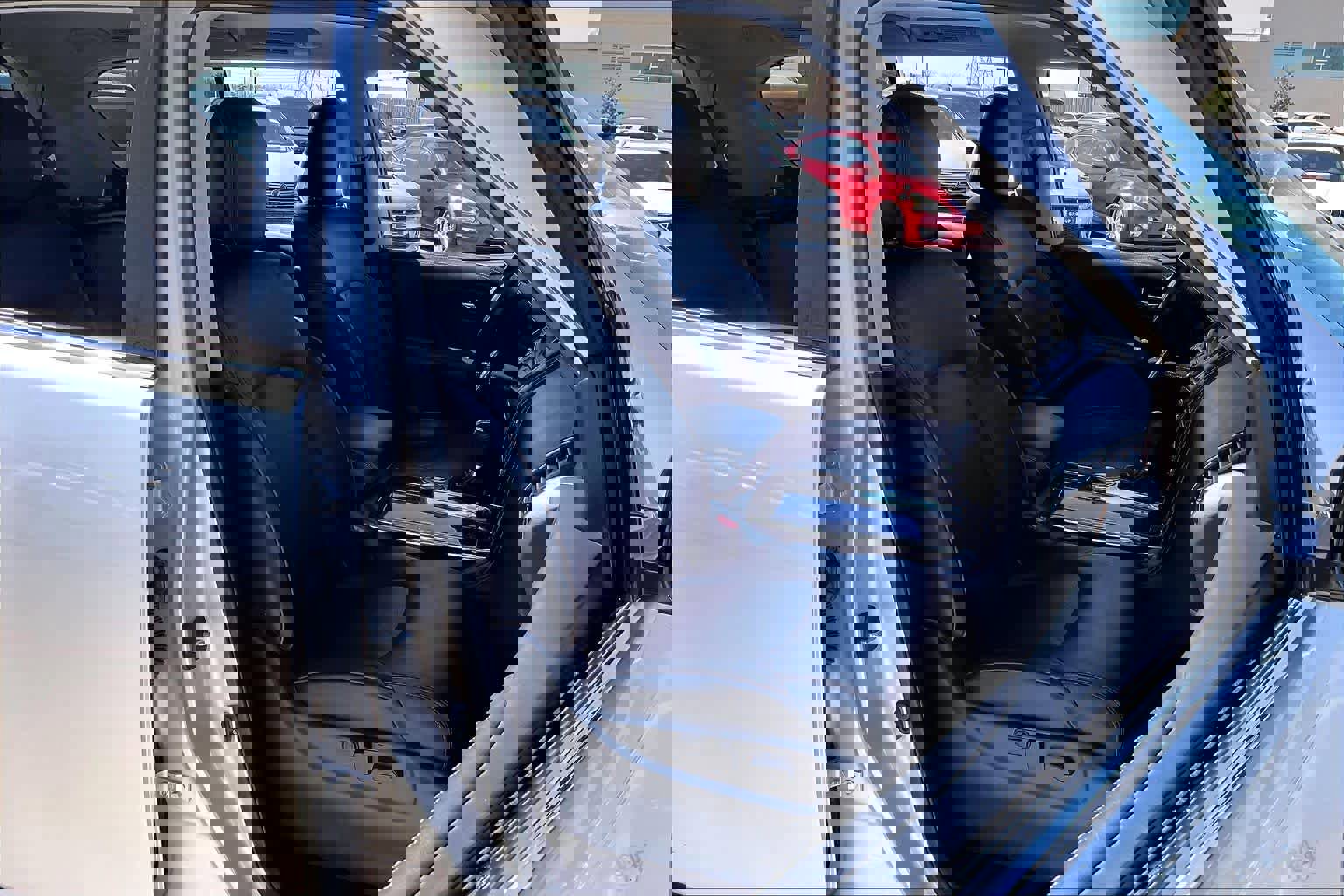 Used 2018 Nissan Armada SL w/ Moonroof Package image 8