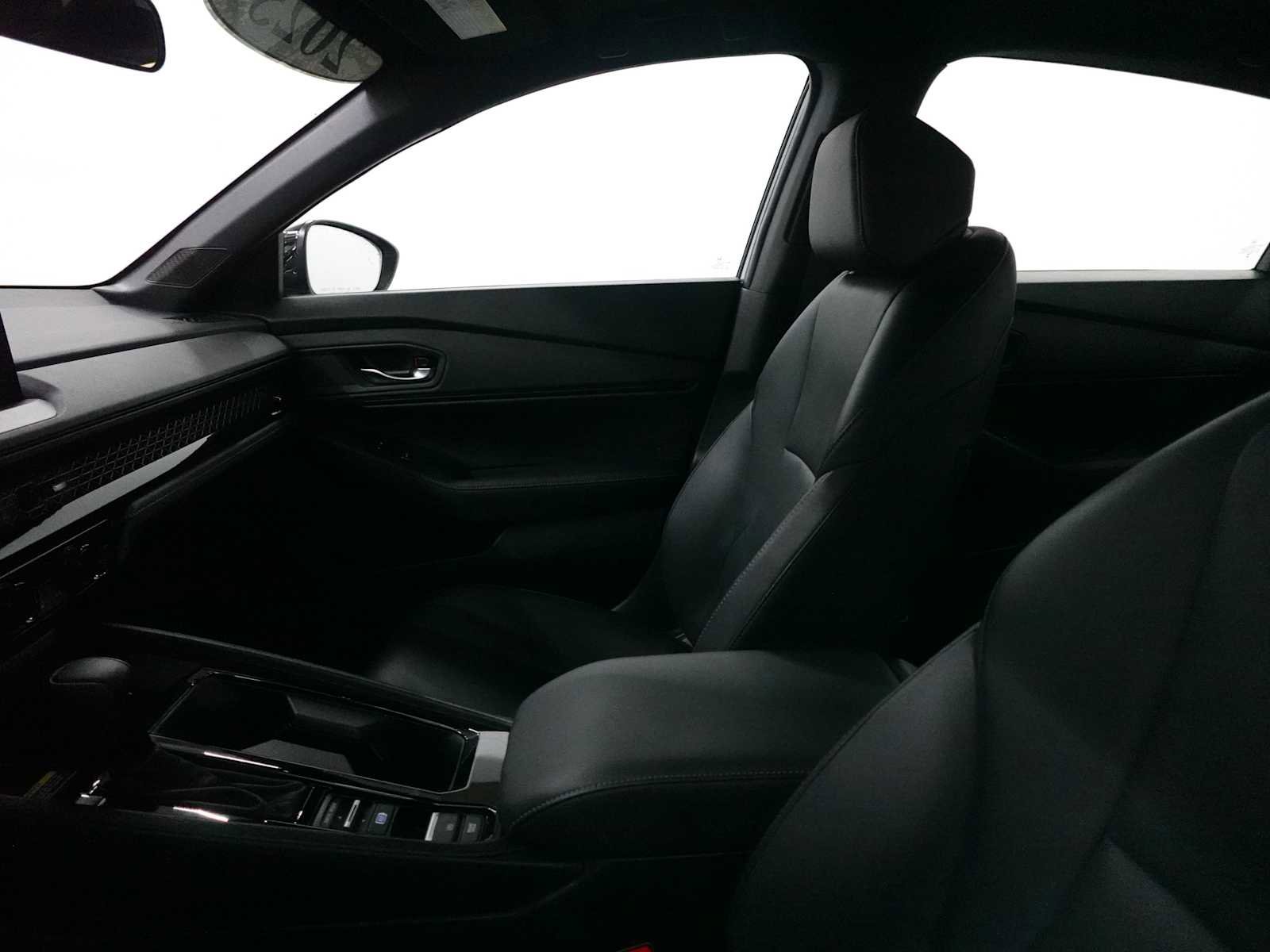 Used 2025 Honda Accord Sport image 13