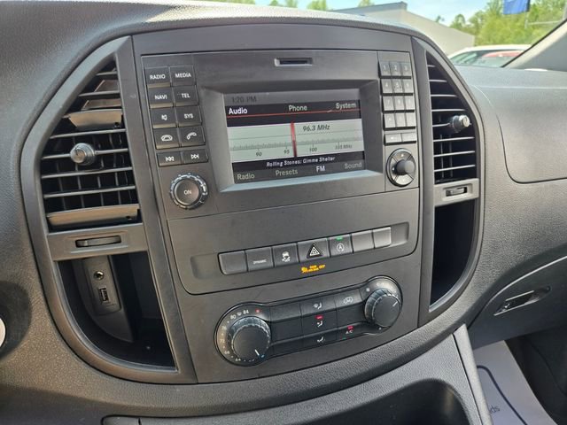 Used 2020 Mercedes-Benz Metris image 25