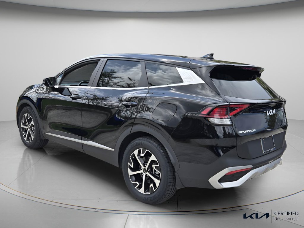 Certified 2024 Kia Sportage EX FWD image 8