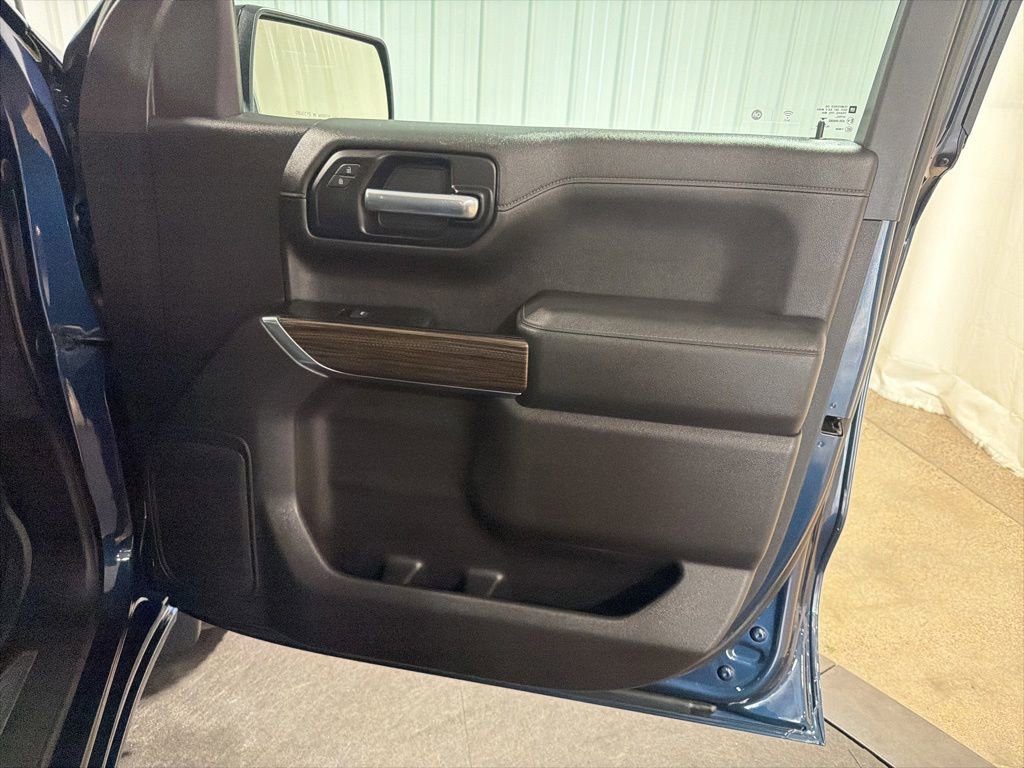 Used 2019 Chevrolet Silverado 1500 RST AWD/4WD image 22