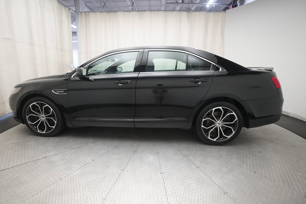Used 2017 Ford Taurus SHO AWD/4WD image 25