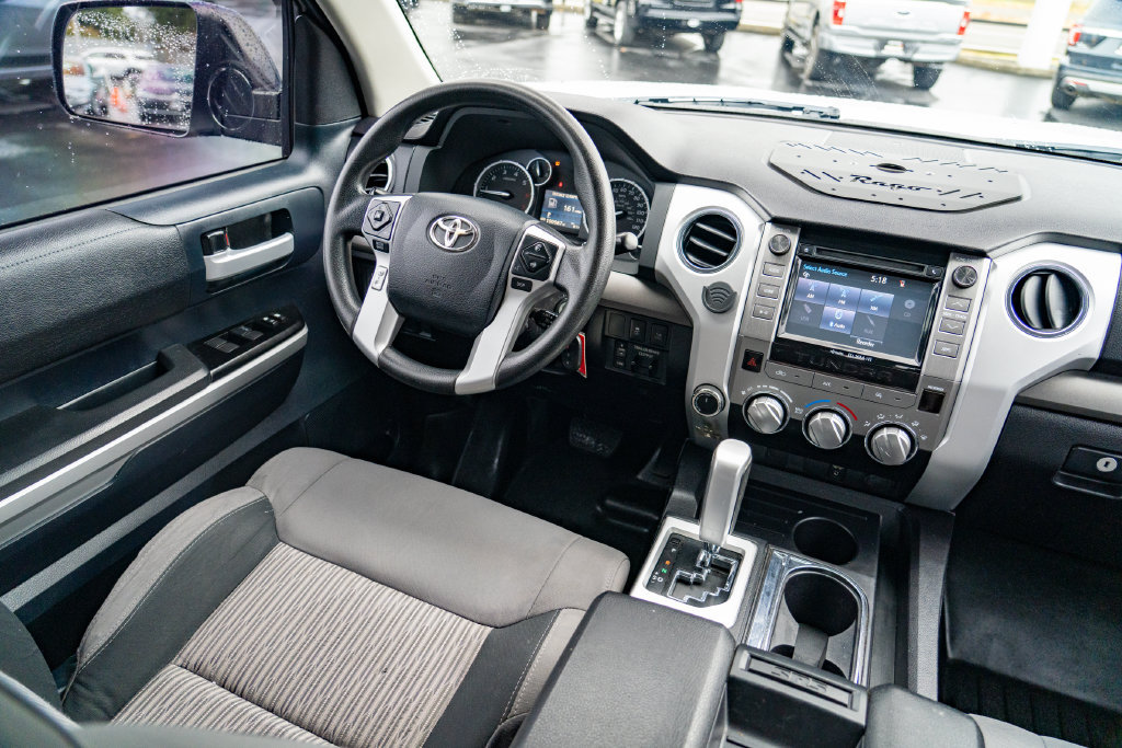 Used 2016 Toyota Tundra SR5 w/ SR5 Upgrade Package AWD/4WD image 20