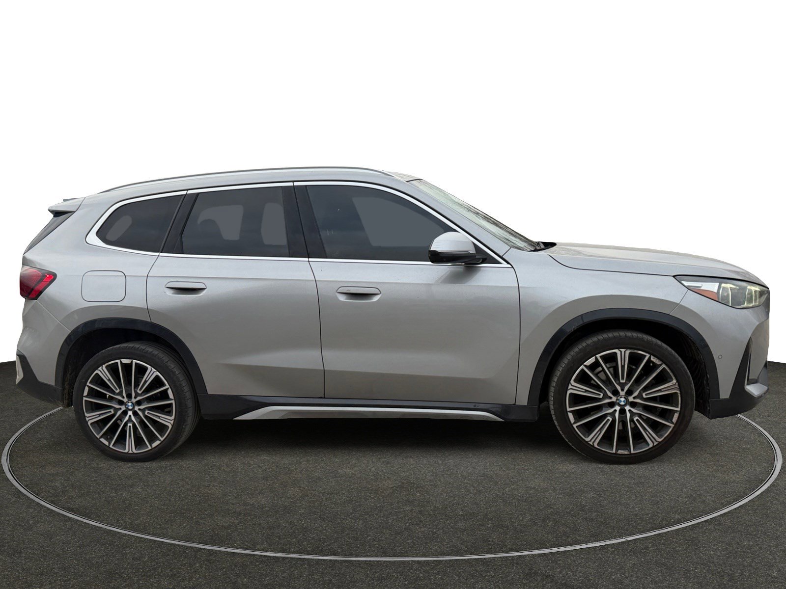 Used 2023 BMW X1 xDrive28i w/ Premium Package image 7