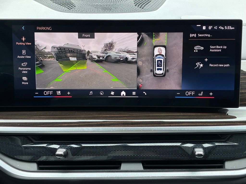 Used 2024 BMW X7 xDrive40i w/ Premium Package AWD/4WD image 44