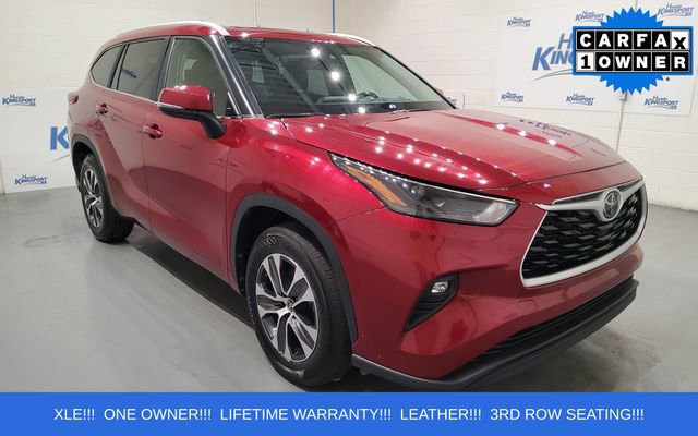 Used 2023 Toyota Highlander XLE FWD image 1