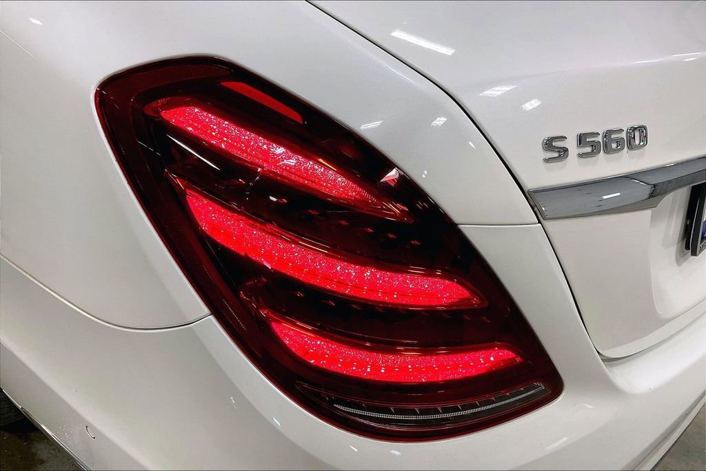Used 2020 Mercedes-Benz S 560 4MATIC Sedan image 23