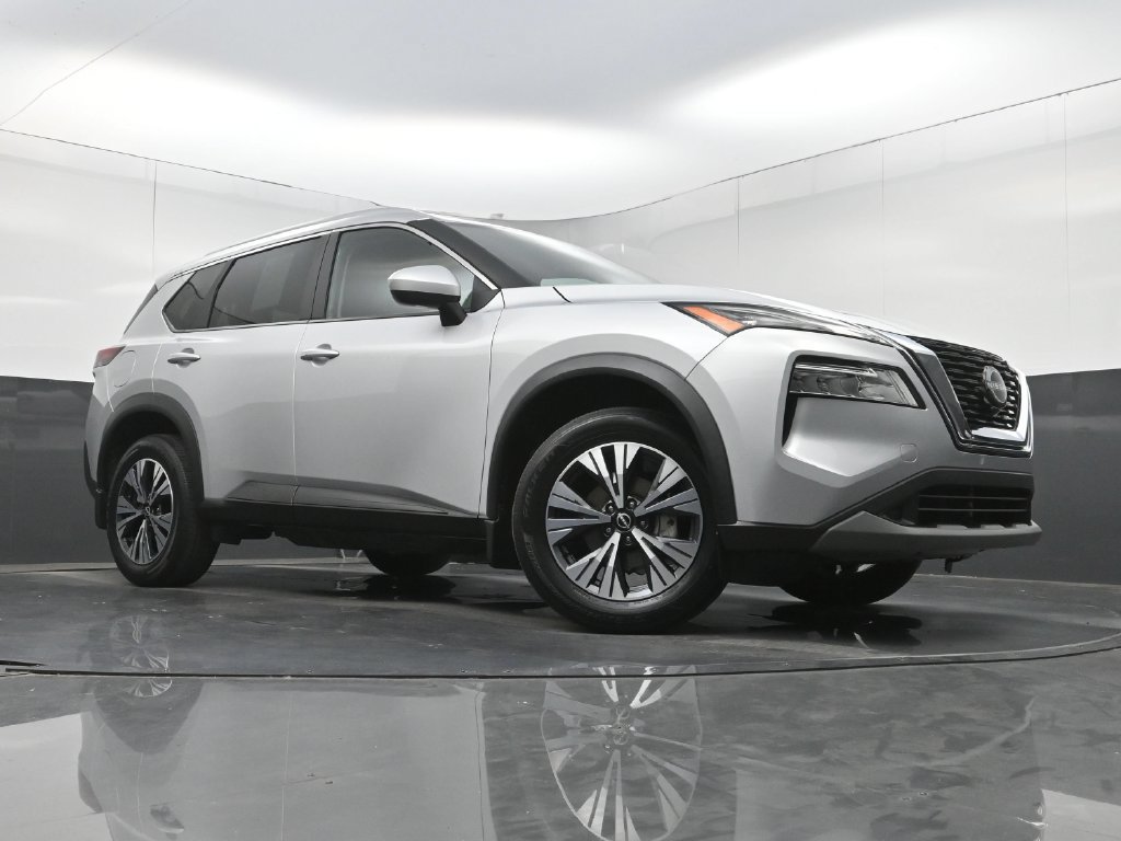 Used 2023 Nissan Rogue SV w/ SV Premium B Package FWD image 23