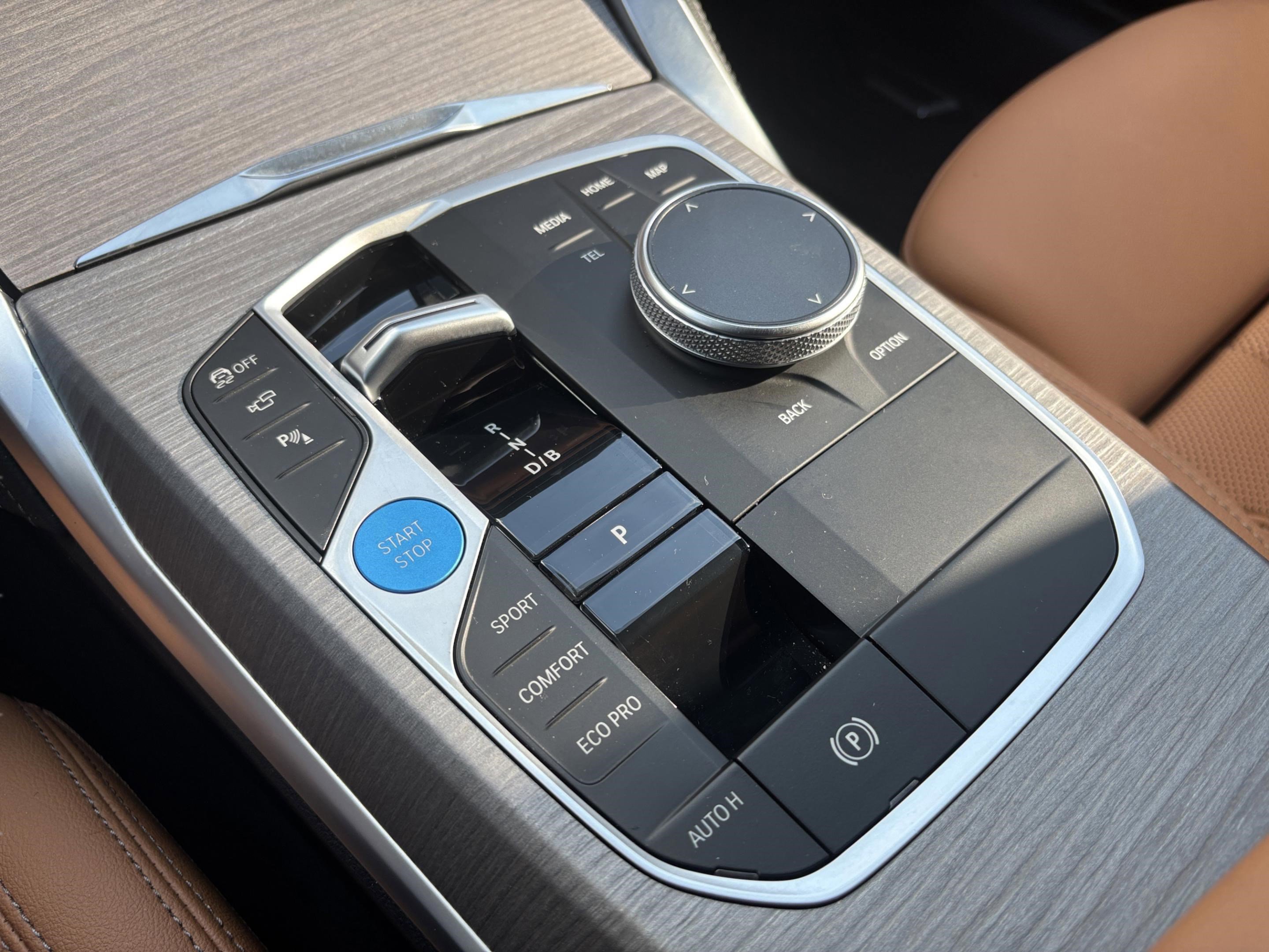 Used 2025 BMW i4 eDrive40 w/ M Sport Package image 12