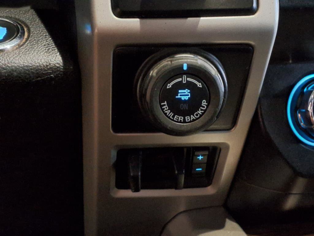 Used 2019 Ford F150 Lariat image 24