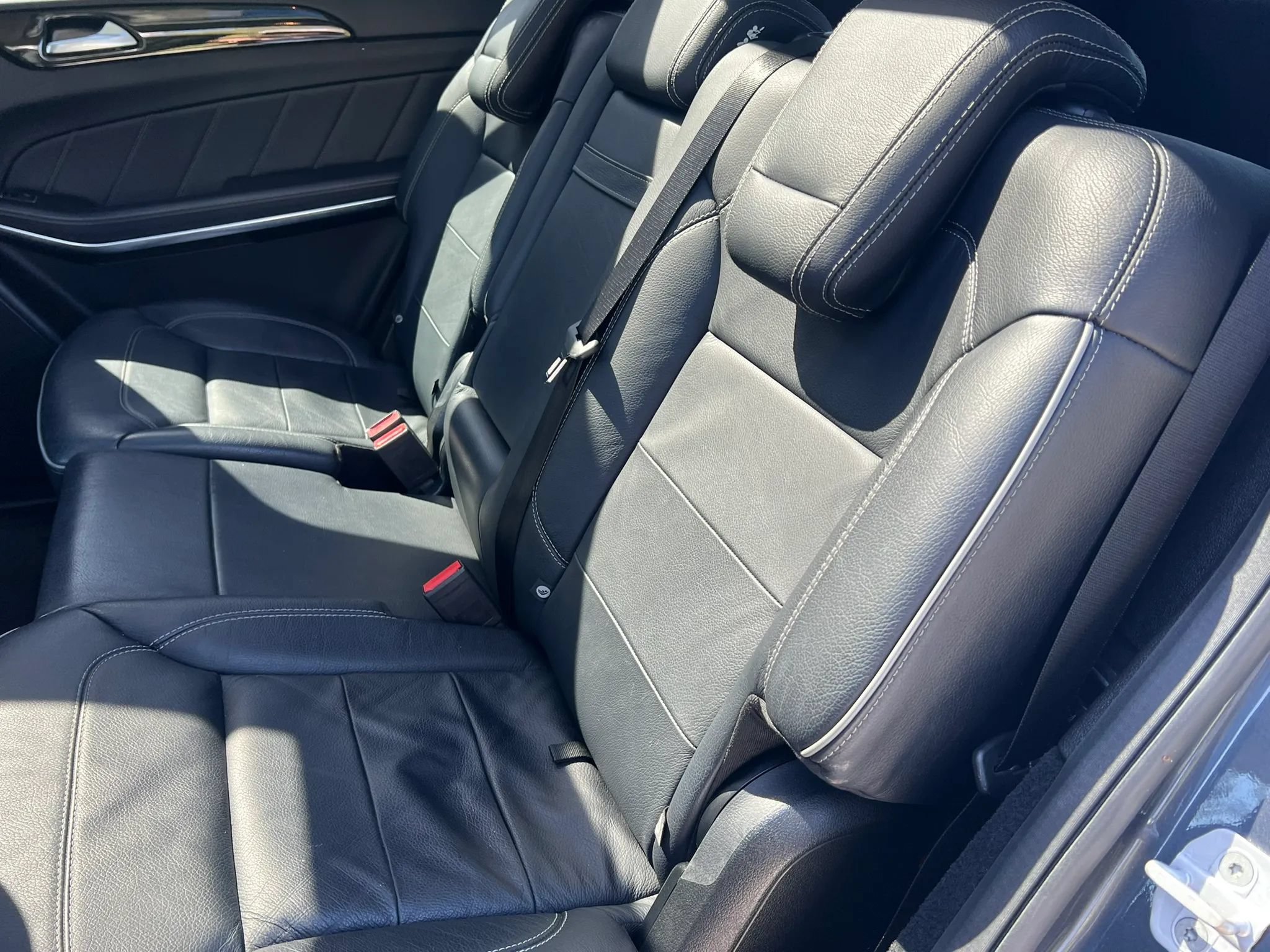 Used 2014 Mercedes-Benz GL 450 4MATIC w/ Lighting Package image 19
