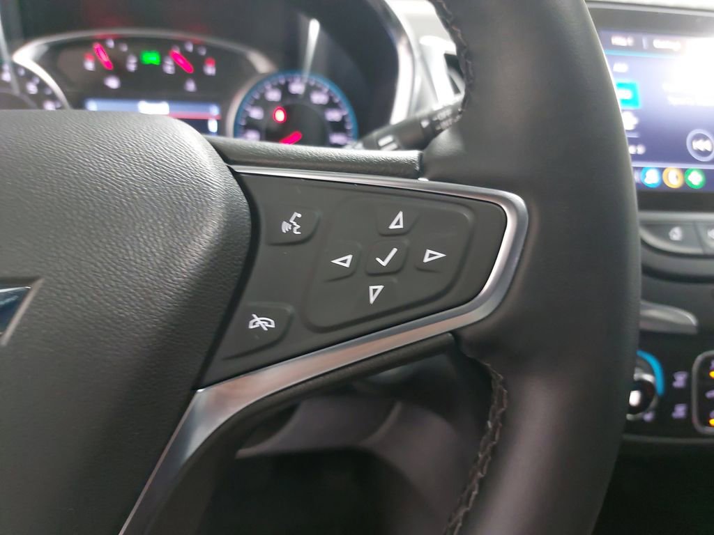 Used 2024 Chevrolet Equinox LT image 18