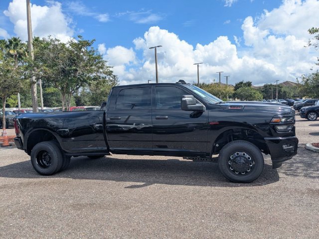 New 2026 RAM 3500 Big Horn AWD/4WD image 3