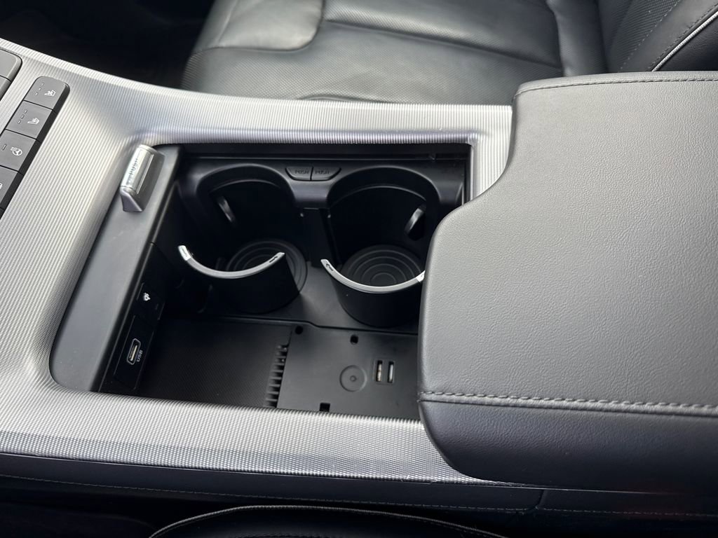 Used 2024 Hyundai Palisade Calligraphy image 25