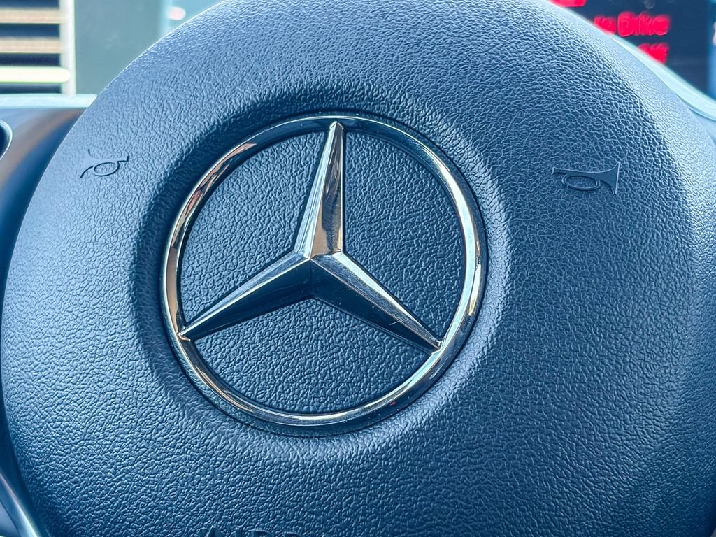 Used 2023 Mercedes-Benz GLS 450 4MATIC image 22