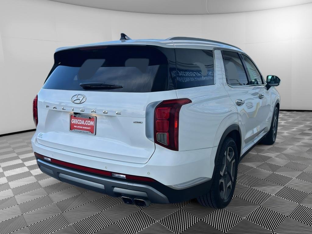 Used 2023 Hyundai Palisade Limited AWD/4WD image 4