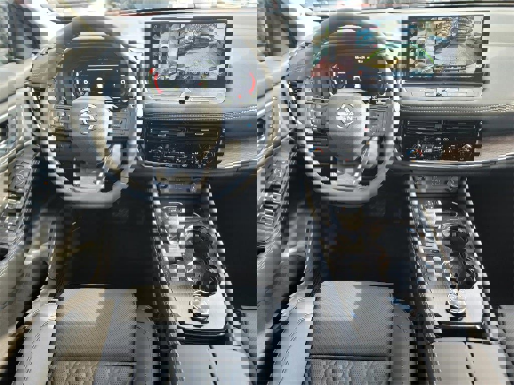 New 2026 Nissan Rogue Platinum image 13