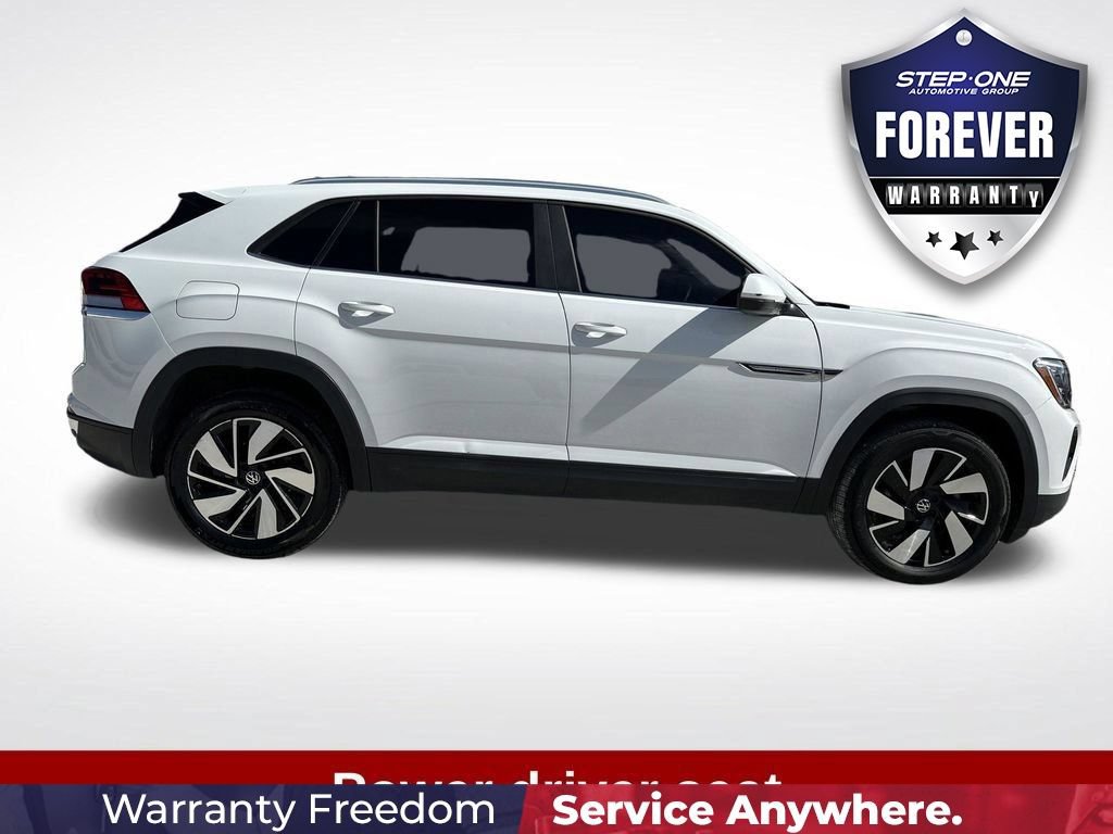 Used 2025 Volkswagen Atlas Cross Sport SE FWD image 8