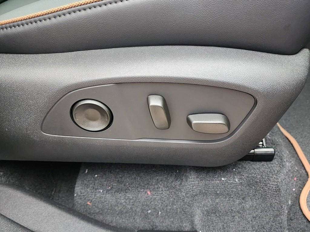 New 2026 GMC Acadia AT4 image 43