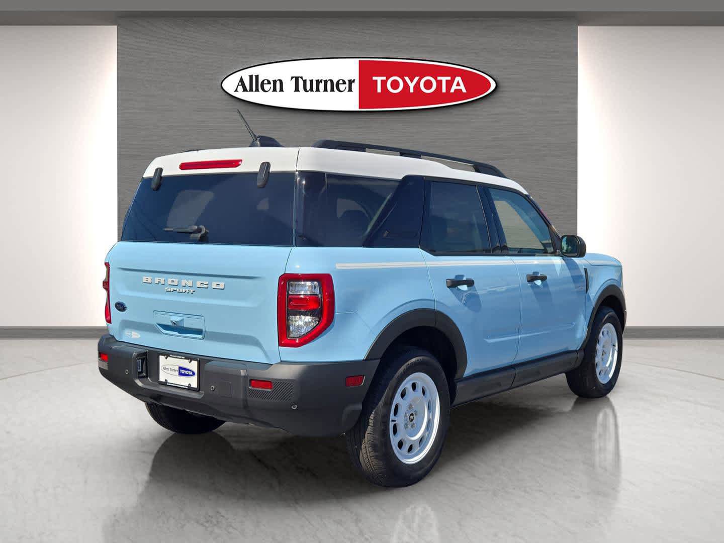 Used 2025 Ford Bronco Sport Heritage w/ Convenience Package AWD/4WD image 6